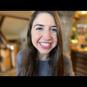 Meet your Posher, Nicole